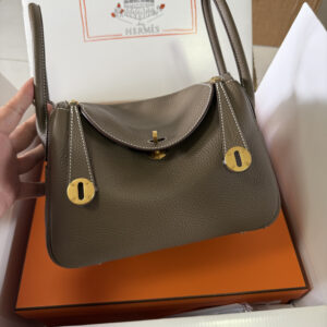 Hermès Lindy 26, Etoupe (Elephant Grey) with Gold Hardware
