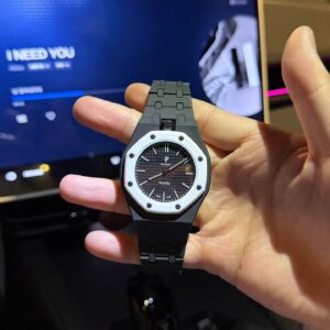 Exclusive real-life photos 📸 AP Swatch ⌚ Swiss automatic mechanical movement ⌚ Royal Oak Swatch (Audemars Piguet) × Swatch — Automatic Swiss movements ⌚ The latest collaboration: the Royal Pop Bioceramic series—a model set to be a viral sensation in the watch world in 2026.